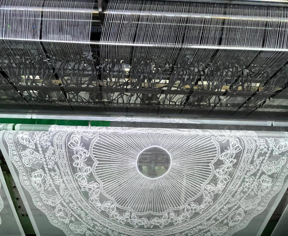 Raschel Jacquard Machine